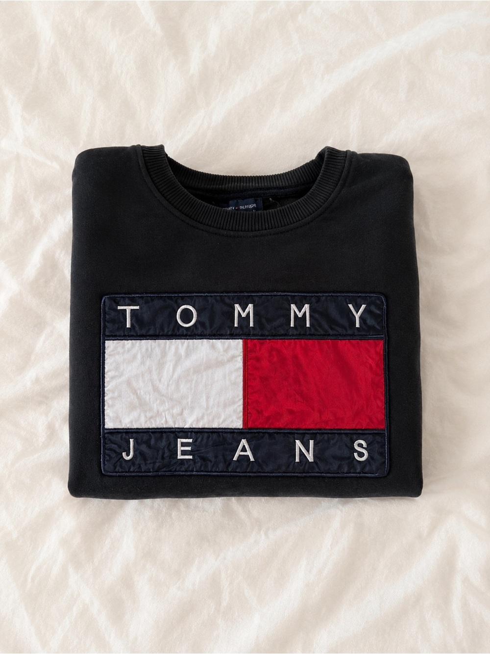 Tommy Hilfiger black logo crewneck